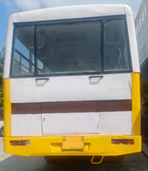 Mahindra Tourister image 3
